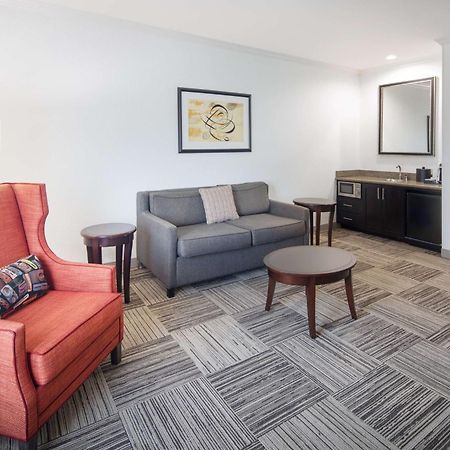 Hilton Garden Inn Tyler Esterno foto