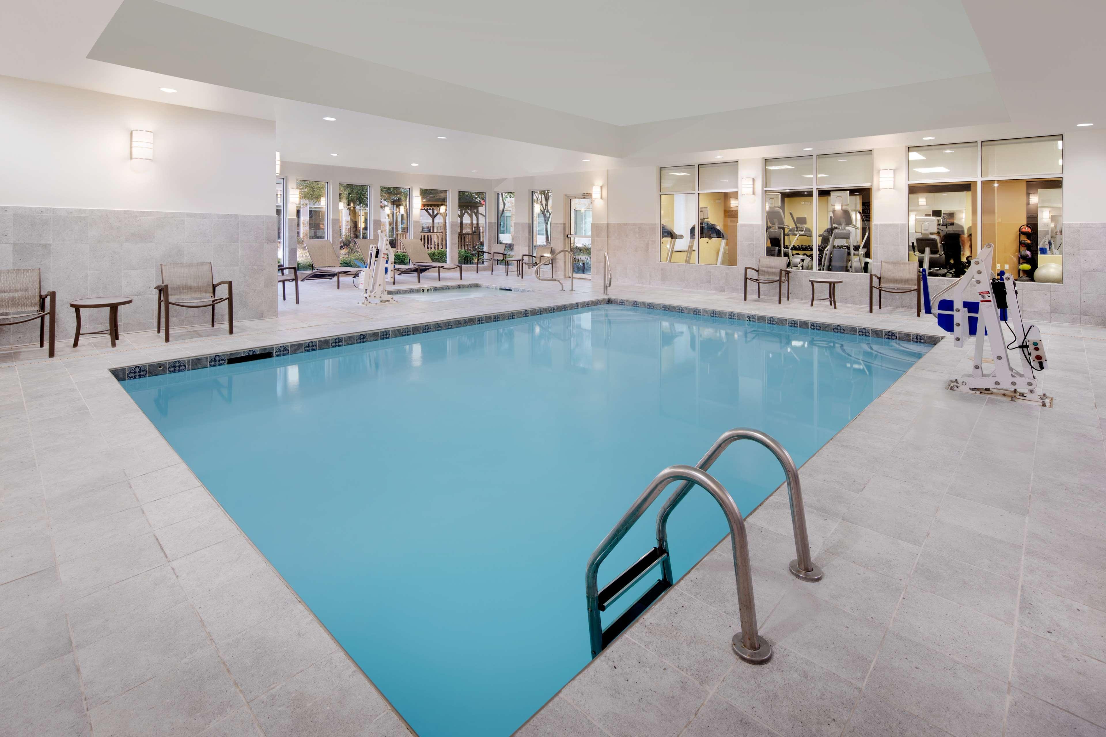 Hilton Garden Inn Tyler Esterno foto