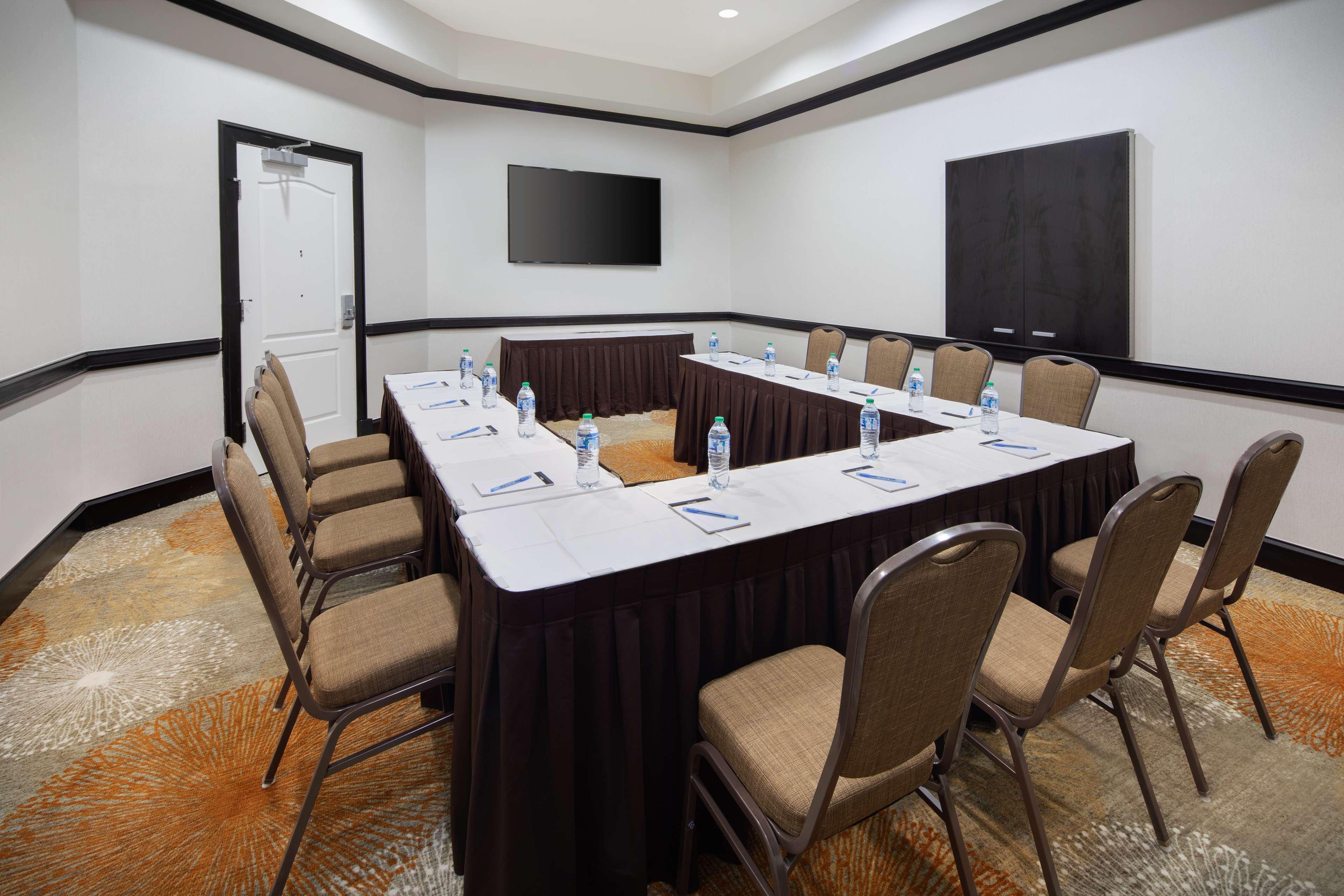 Hilton Garden Inn Tyler Esterno foto